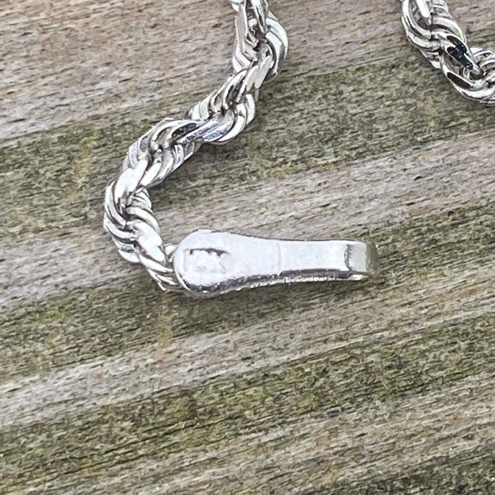 SOLD 💲Solid 18k white gold rope chain 2mm Diamond cut finish 16 inch - Picture 12 of 12